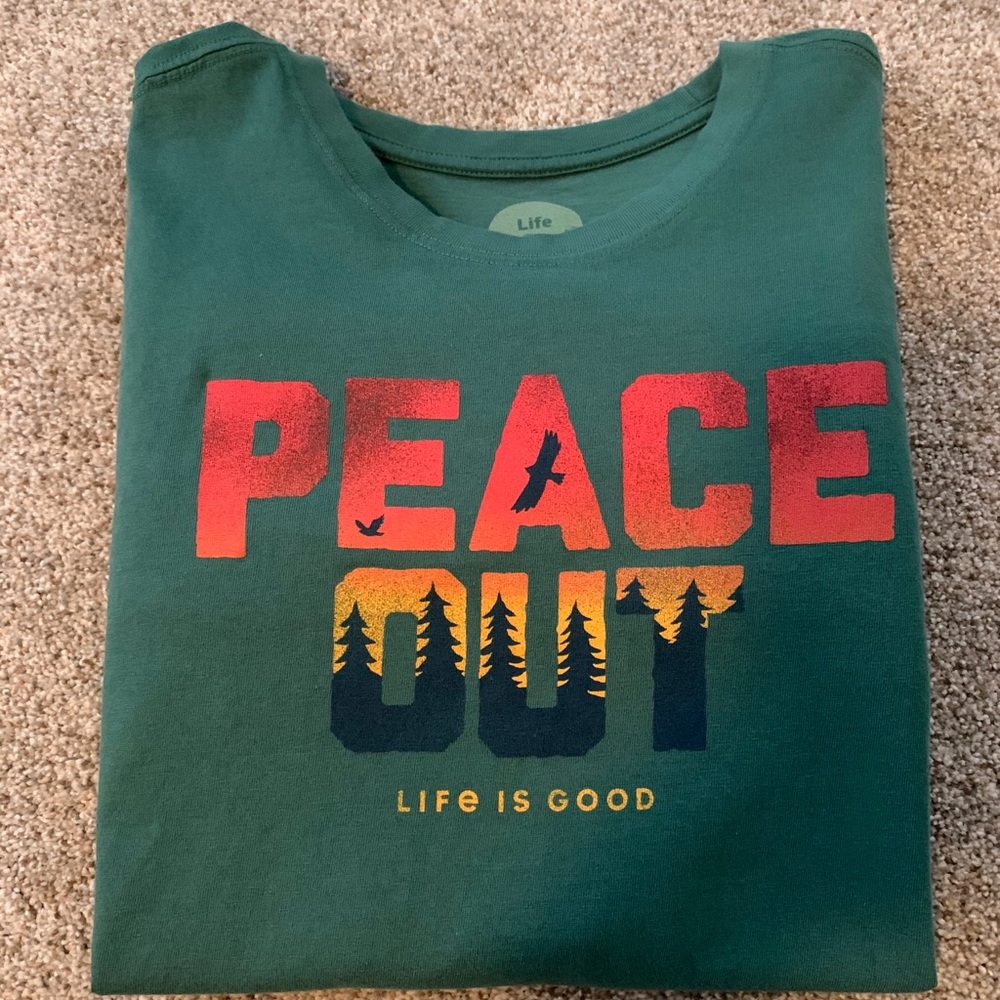 Life is Good t-shirt/ SZ medium/ BNWOT/ LS